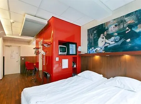 Hotelli Omena Loennrotinkatu 3*